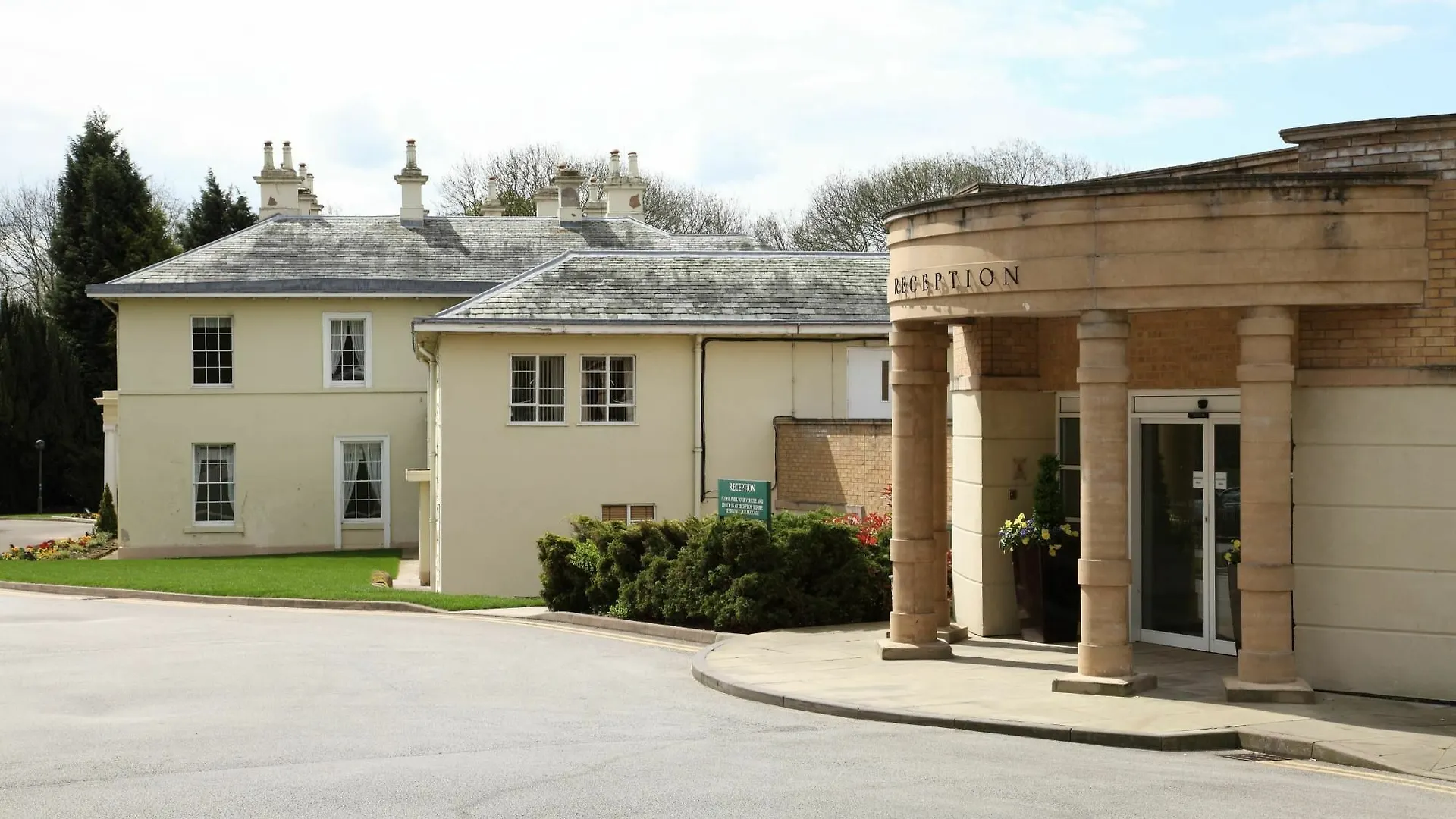 Hotel Eastwood Hall