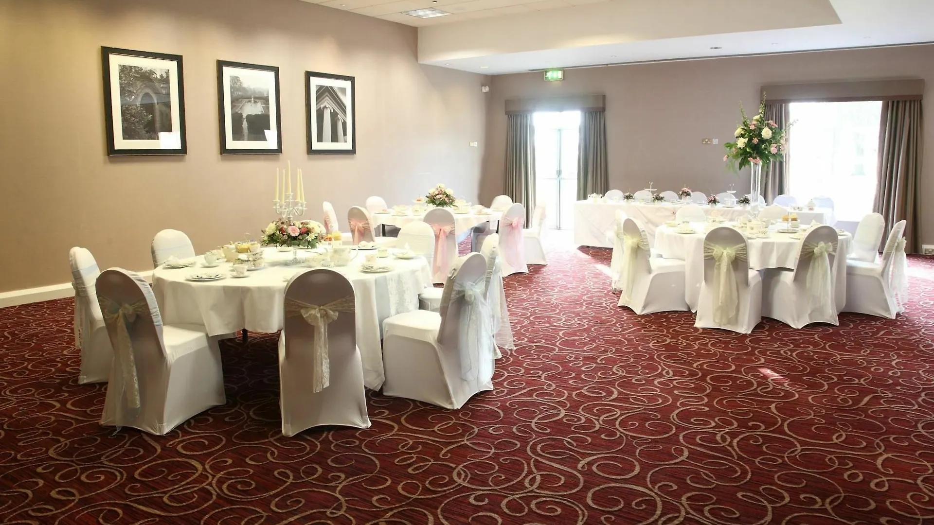 Eastwood Hall 4*, Eastwood (Nottinghamshire)